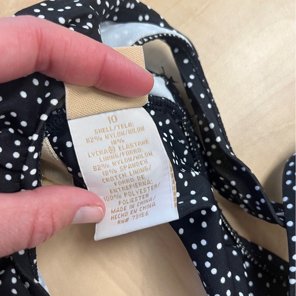 LE COVE NWOT One Piece Black & White Polka Dot Modest Pin Up Style Size 10 - Picture 9 of 10